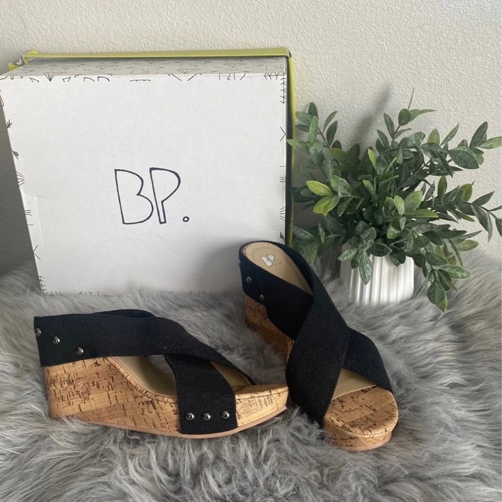Bp tara-fab wedges size 7.5
